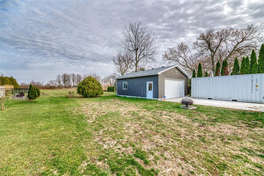 5878 TELFER Road, Sarnia, Ontario, Canada