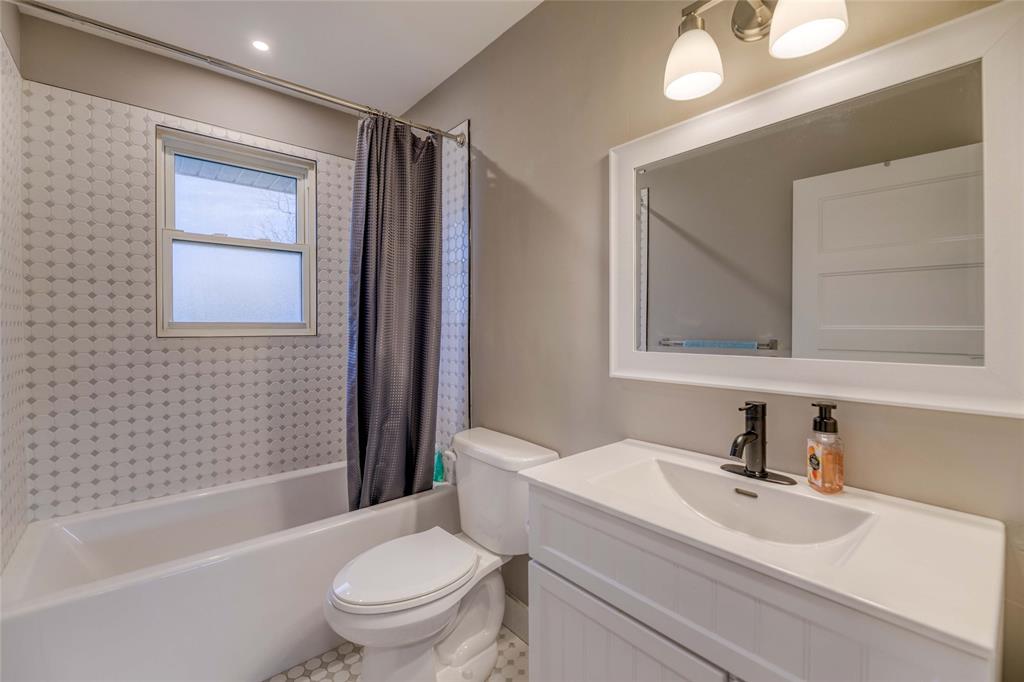 5878 TELFER Road, Sarnia, Ontario, Canada