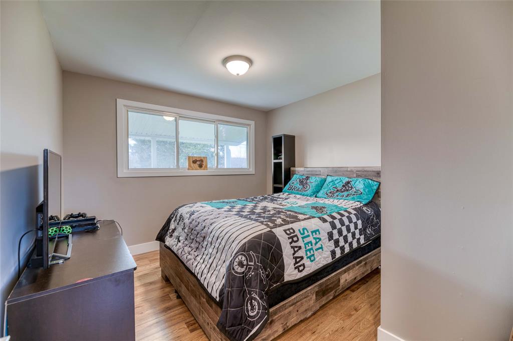 5878 TELFER Road, Sarnia, Ontario, Canada