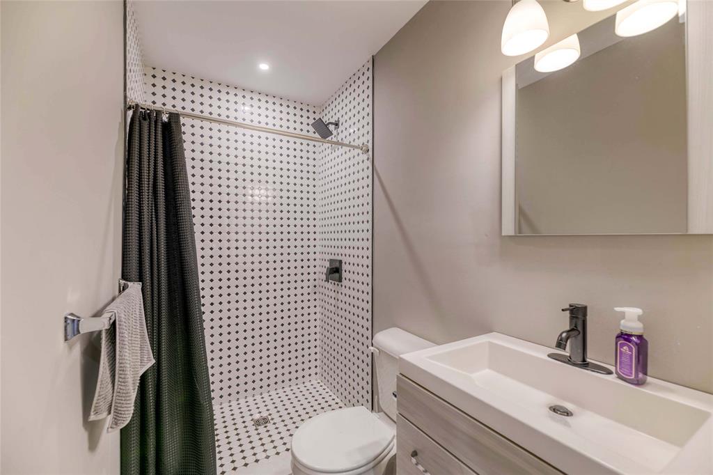 5878 TELFER Road, Sarnia, Ontario, Canada