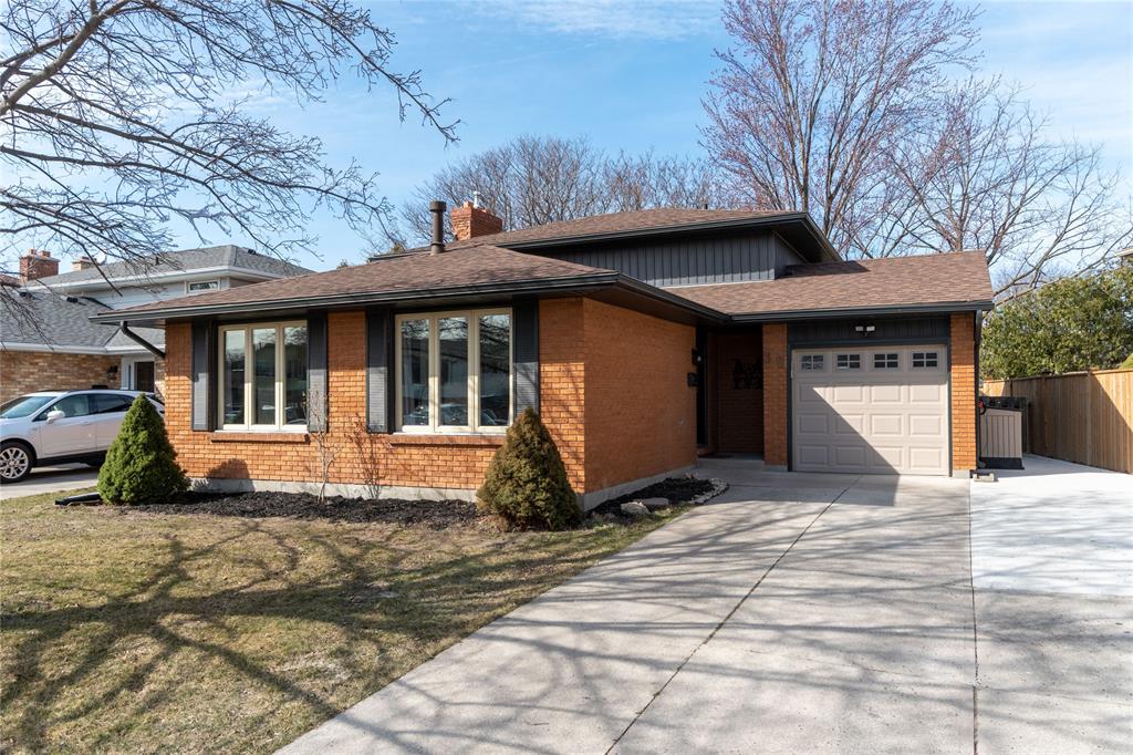 38 NIAGARA Crescent, Sarnia, Ontario, Canada