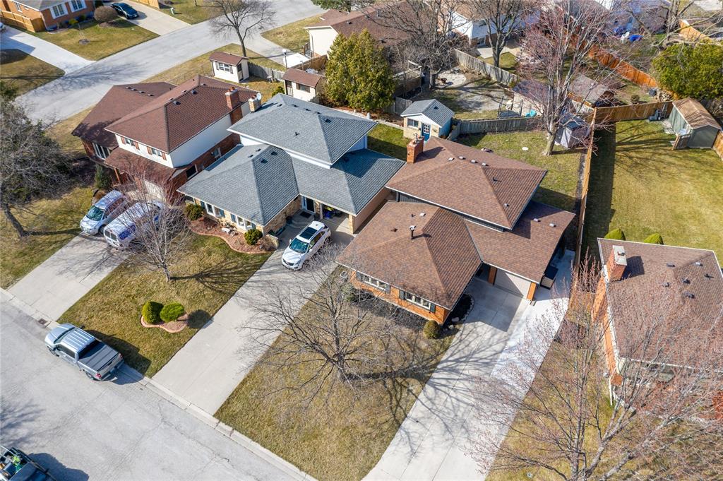38 NIAGARA Crescent, Sarnia, Ontario, Canada