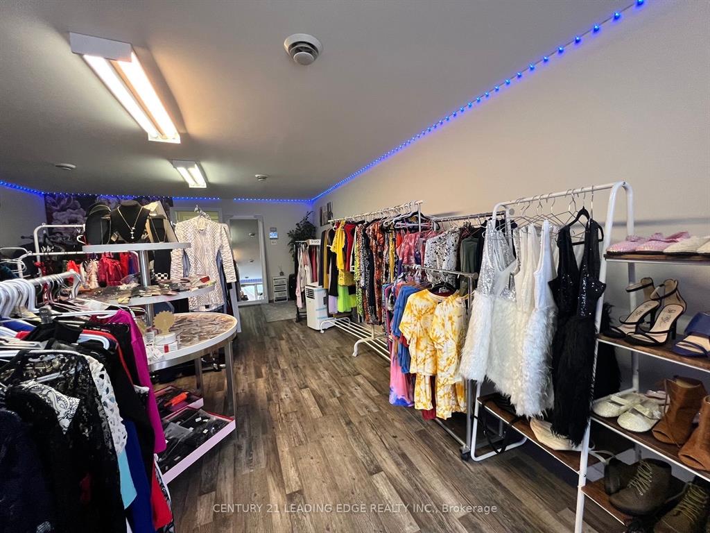 302 DAVIS Street Unit# MN FLR E, Sarnia, Ontario, Canada photo 6