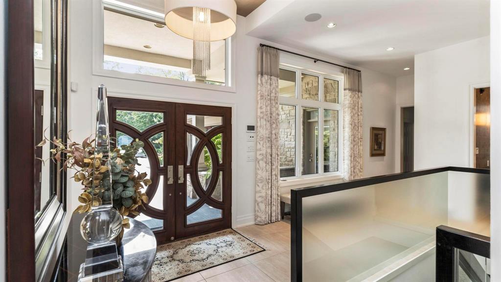 1960 LAKESHORE Road, Sarnia, Ontario, Canada photo 2