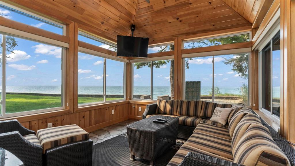 1960 LAKESHORE Road, Sarnia, Ontario, Canada photo 44