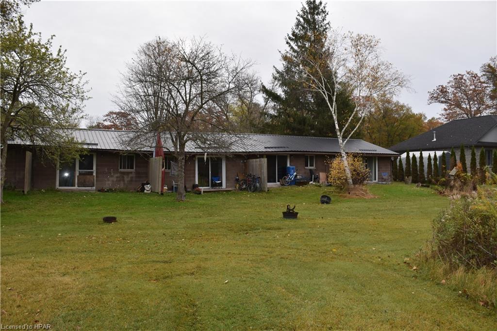 9921 SUPERIOR Street, Lambton Shores Ontario, Canada