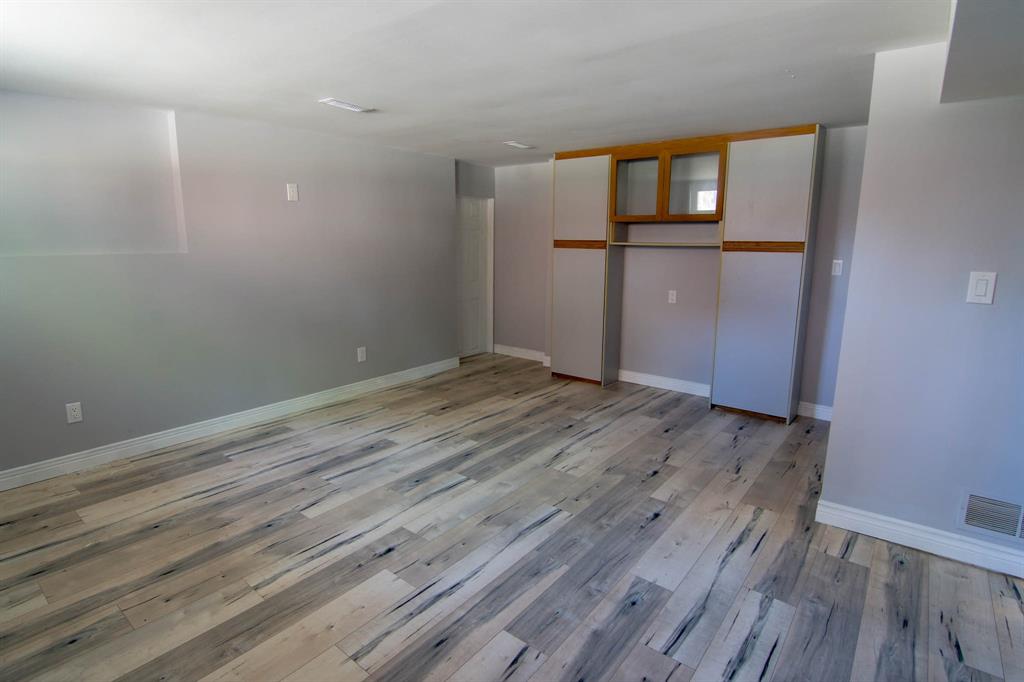 761 NETHERLANDS Place, Sarnia, Ontario, Canada