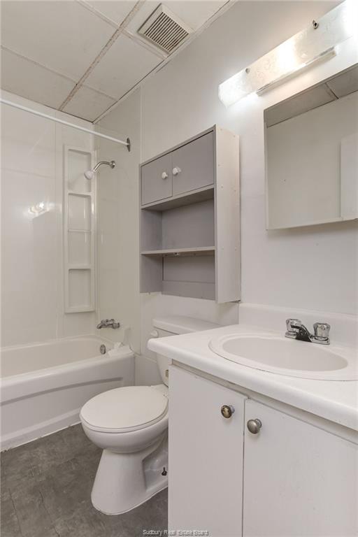 381 Bessie Avenue, Sudbury Ontario, Canada