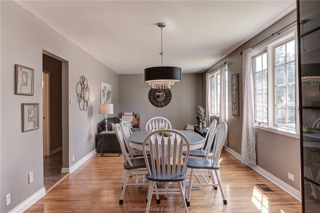 247 Ninth Avenue, Lively Ontario, Canada