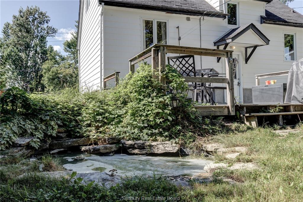 247 Ninth Avenue, Lively Ontario, Canada
