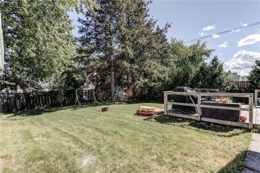247 Ninth Avenue, Lively Ontario, Canada