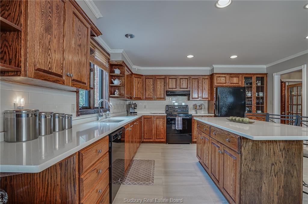 318 Kirkwood Drive, Sudbury, Ontario, Canada