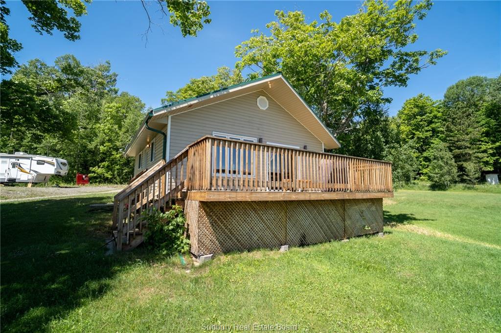 Panache Lake Mountain Cove Lodge, Espanola, Ontario, Canada photo 2