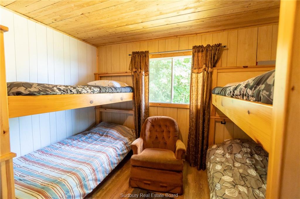 Panache Lake Mountain Cove Lodge, Espanola, Ontario, Canada photo 43