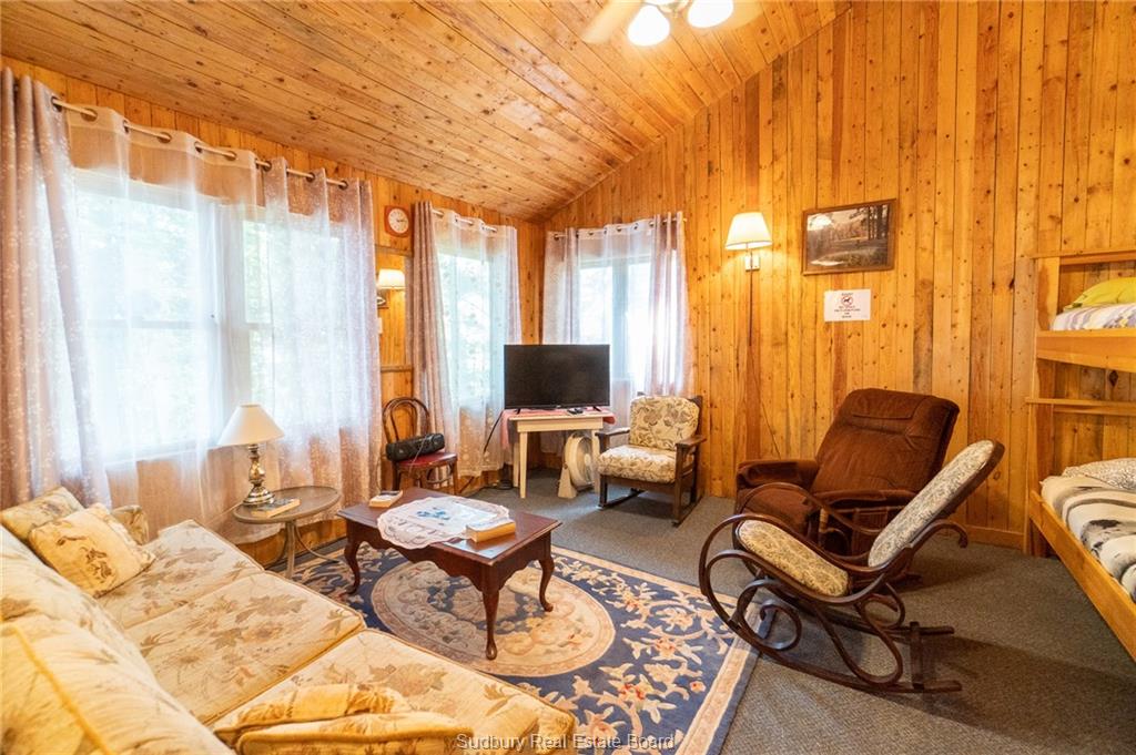 Panache Lake Mountain Cove Lodge, Espanola, Ontario, Canada photo 69