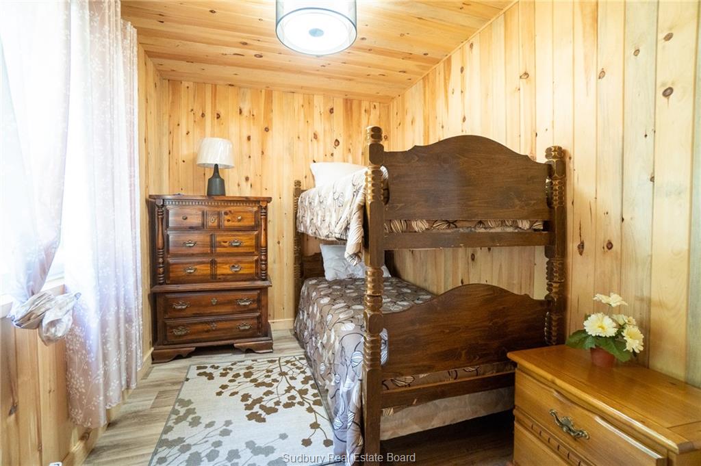 Panache Lake Mountain Cove Lodge, Espanola, Ontario, Canada photo 4