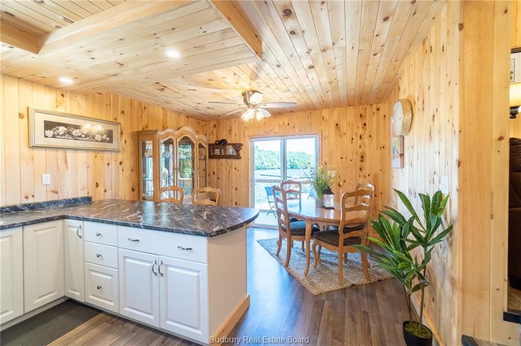 Panache Lake Mountain Cove Lodge, Espanola, Ontario, Canada photo 28