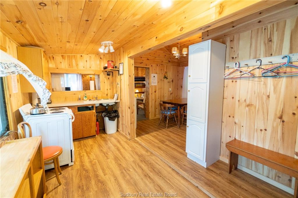 Panache Lake Mountain Cove Lodge, Espanola, Ontario, Canada photo 70