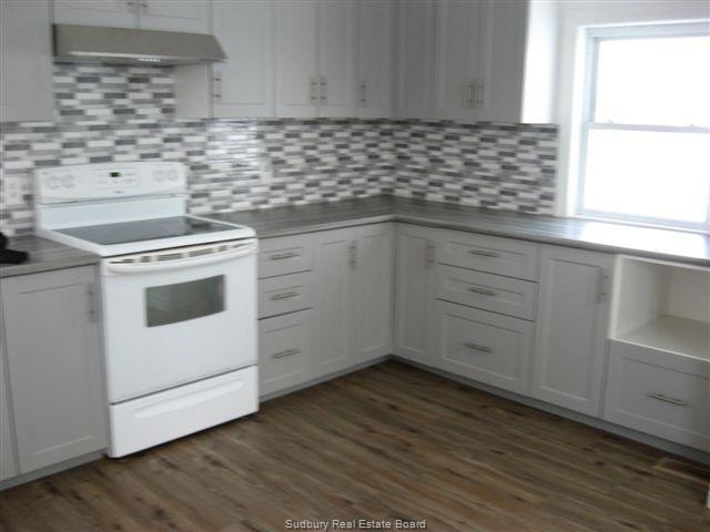 92 Water Street, Chelmsford, Ontario, Canada