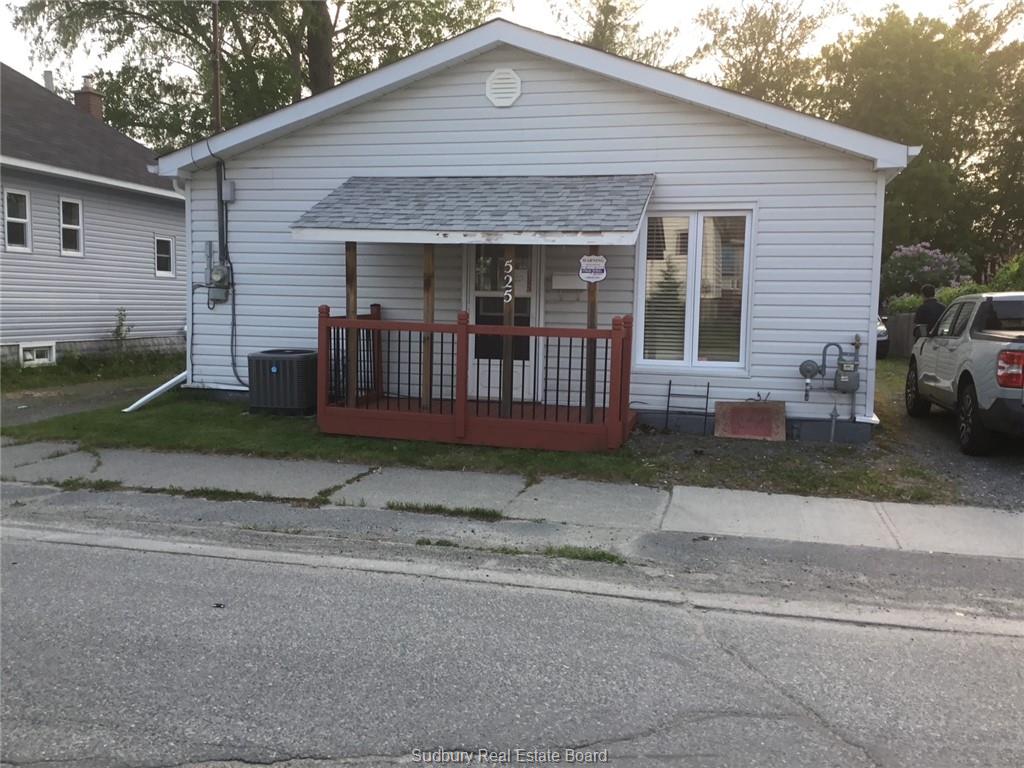 525 clinton avenue, Sudbury Ontario, Canada
