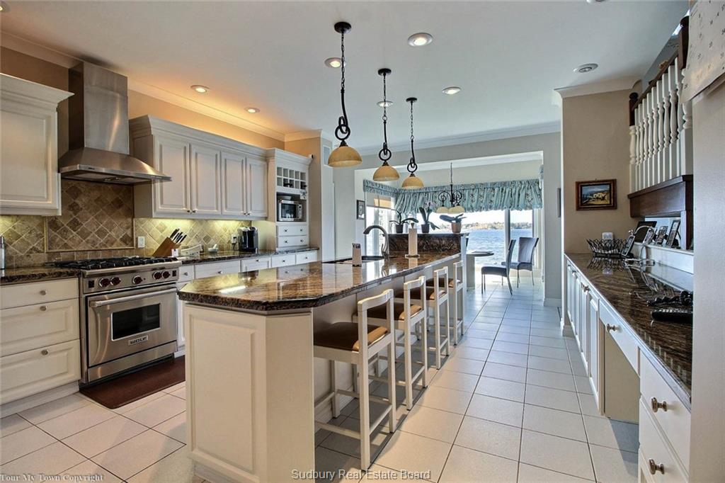 73 Baycrest Road, Sudbury Ontario, Canada