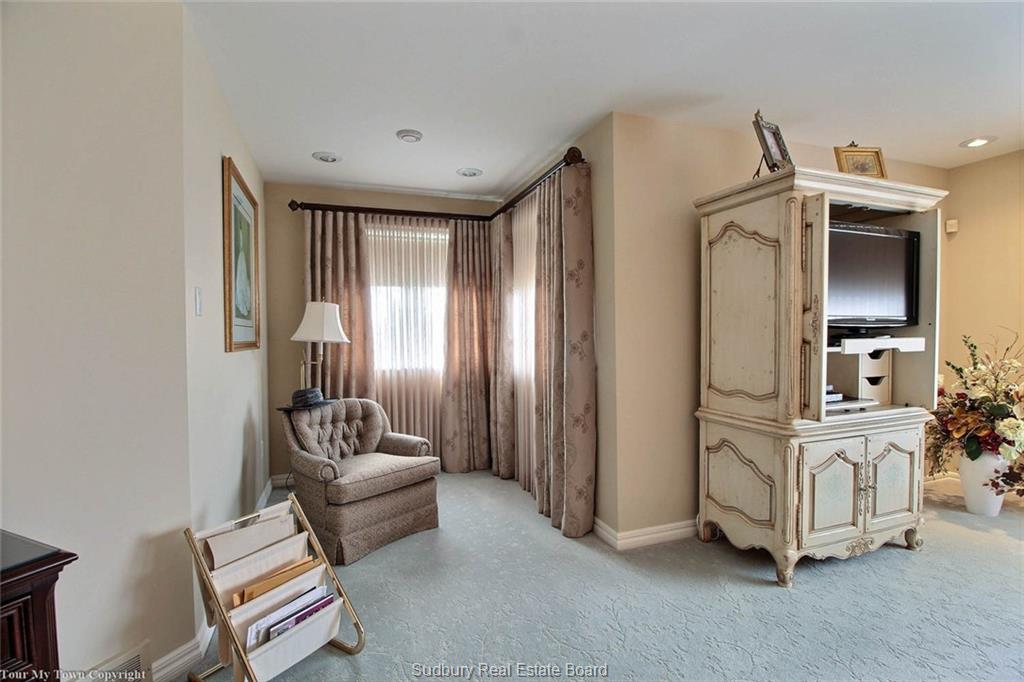 73 Baycrest Road, Sudbury Ontario, Canada