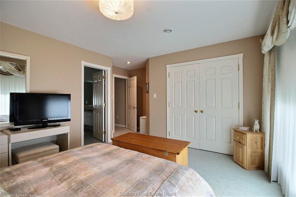 73 Baycrest Road, Sudbury Ontario, Canada