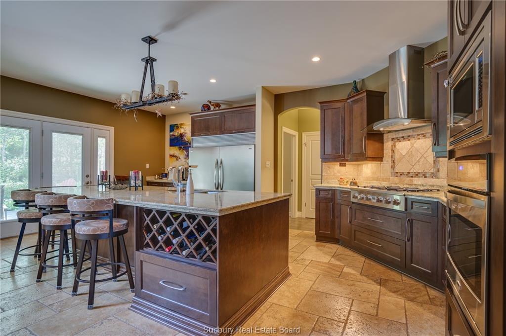 1404 Magnolia Boulevard, Sudbury Ontario, Canada