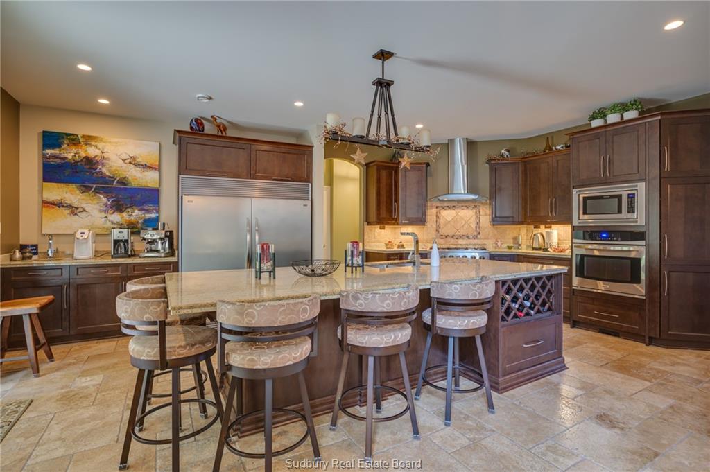 1404 Magnolia Boulevard, Sudbury Ontario, Canada