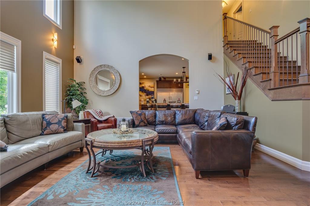 1404 Magnolia Boulevard, Sudbury Ontario, Canada