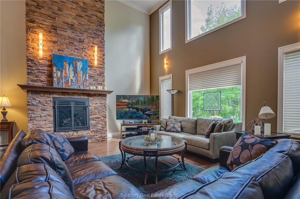 1404 Magnolia Boulevard, Sudbury Ontario, Canada