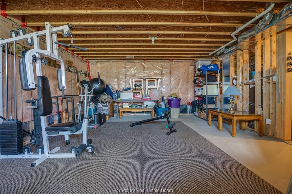 1404 Magnolia Boulevard, Sudbury Ontario, Canada