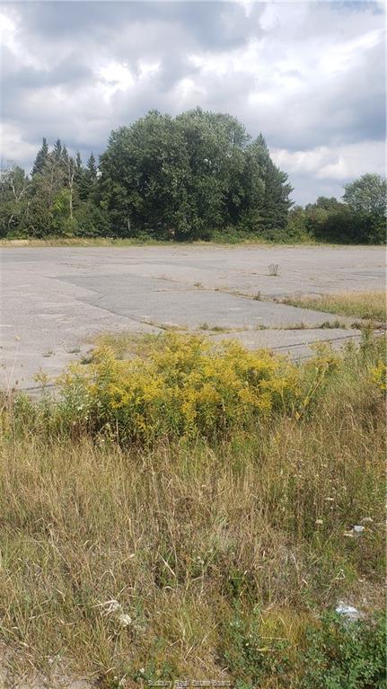 4648 Highway 69 North, Hanmer Ontario, Canada