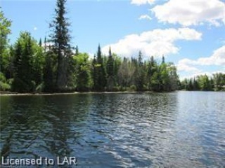. MUSKOKA RIVER, Bracebridge Ontario, Canada