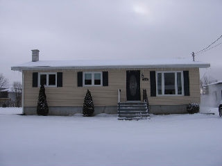 298 OMER , Chelmsford, Ontario, Canada