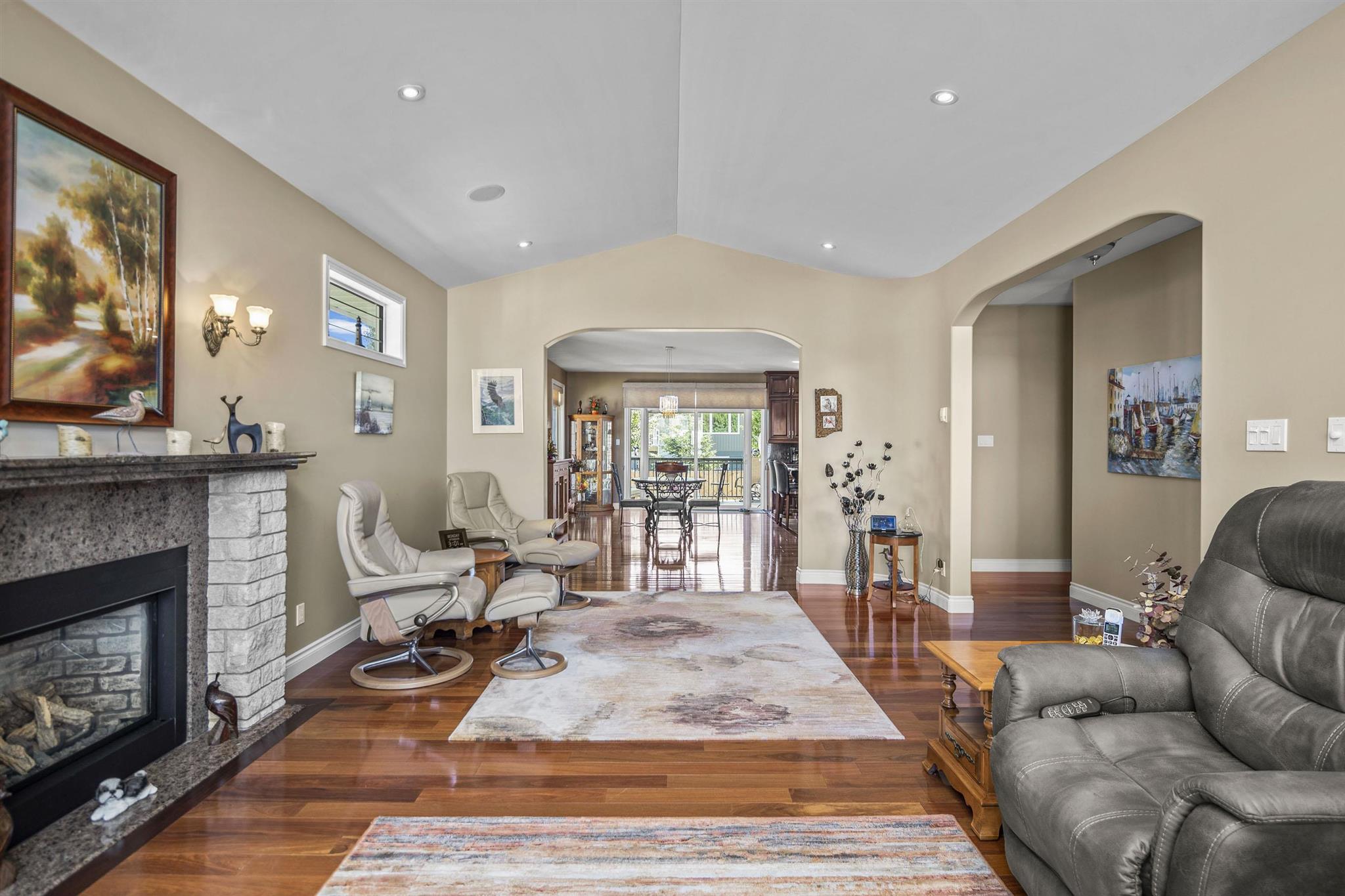 354 Summerhill Drive, Thunder Bay, Ontario, Canada