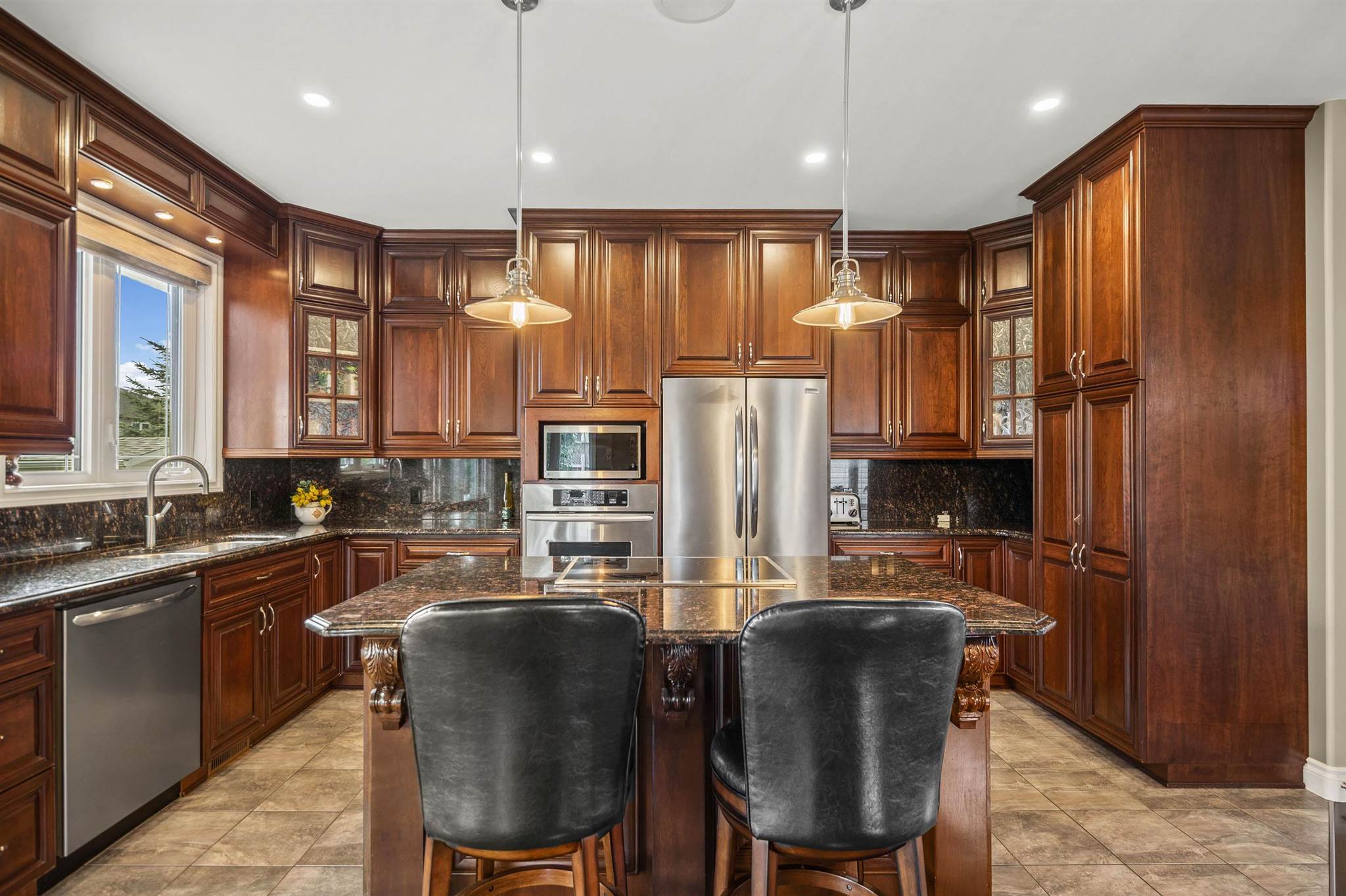 354 Summerhill Drive, Thunder Bay, Ontario, Canada