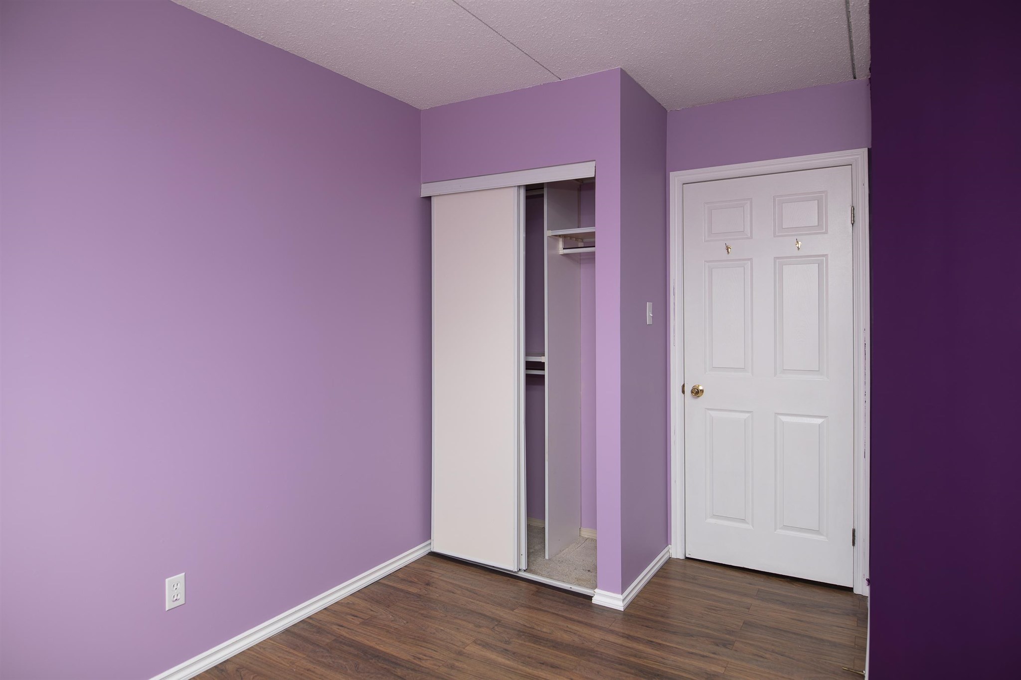 206 1703 Victoria Avenue E, Thunder Bay, Ontario, Canada