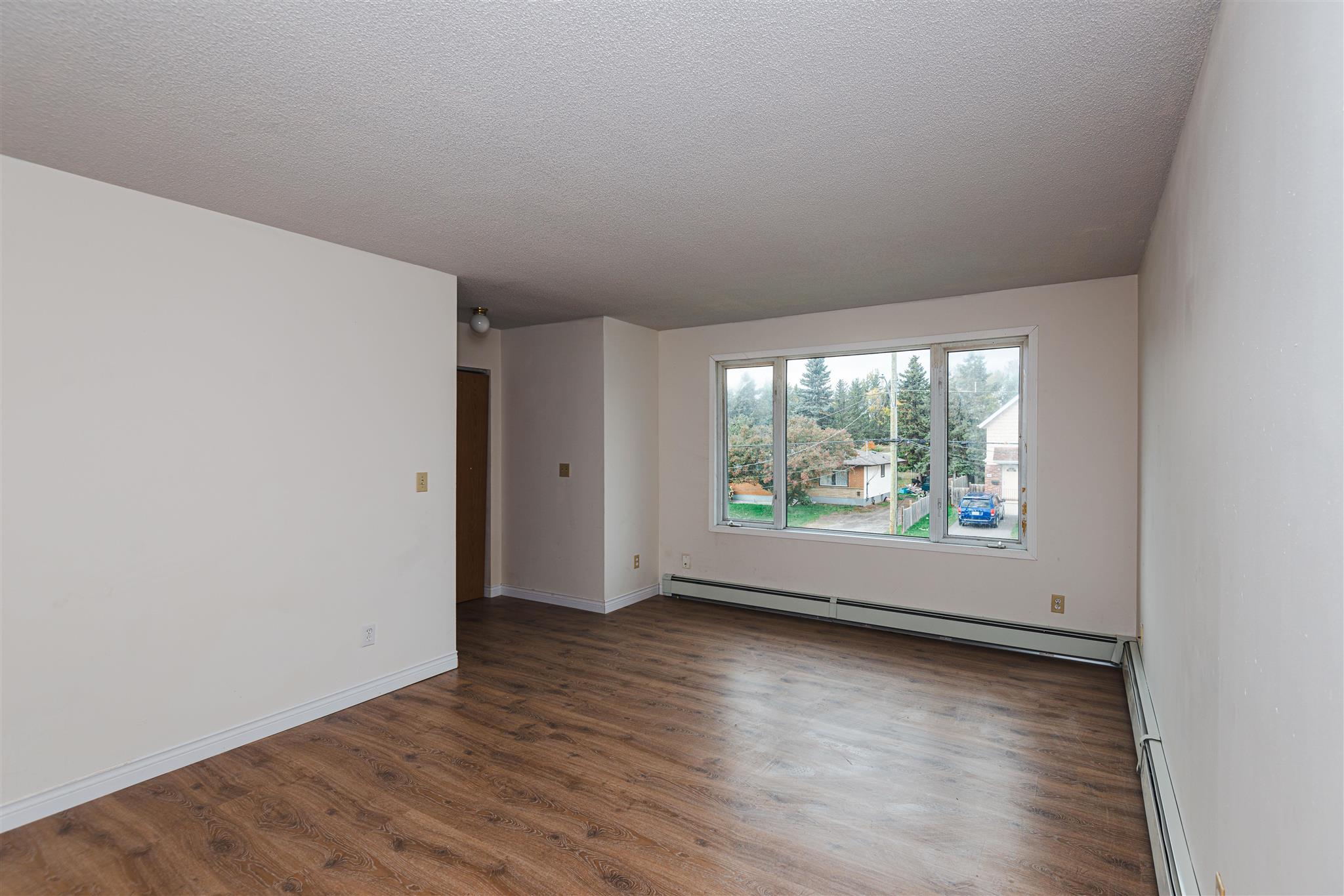 141-143 Blucher Avenue, Thunder Bay, Ontario, Canada