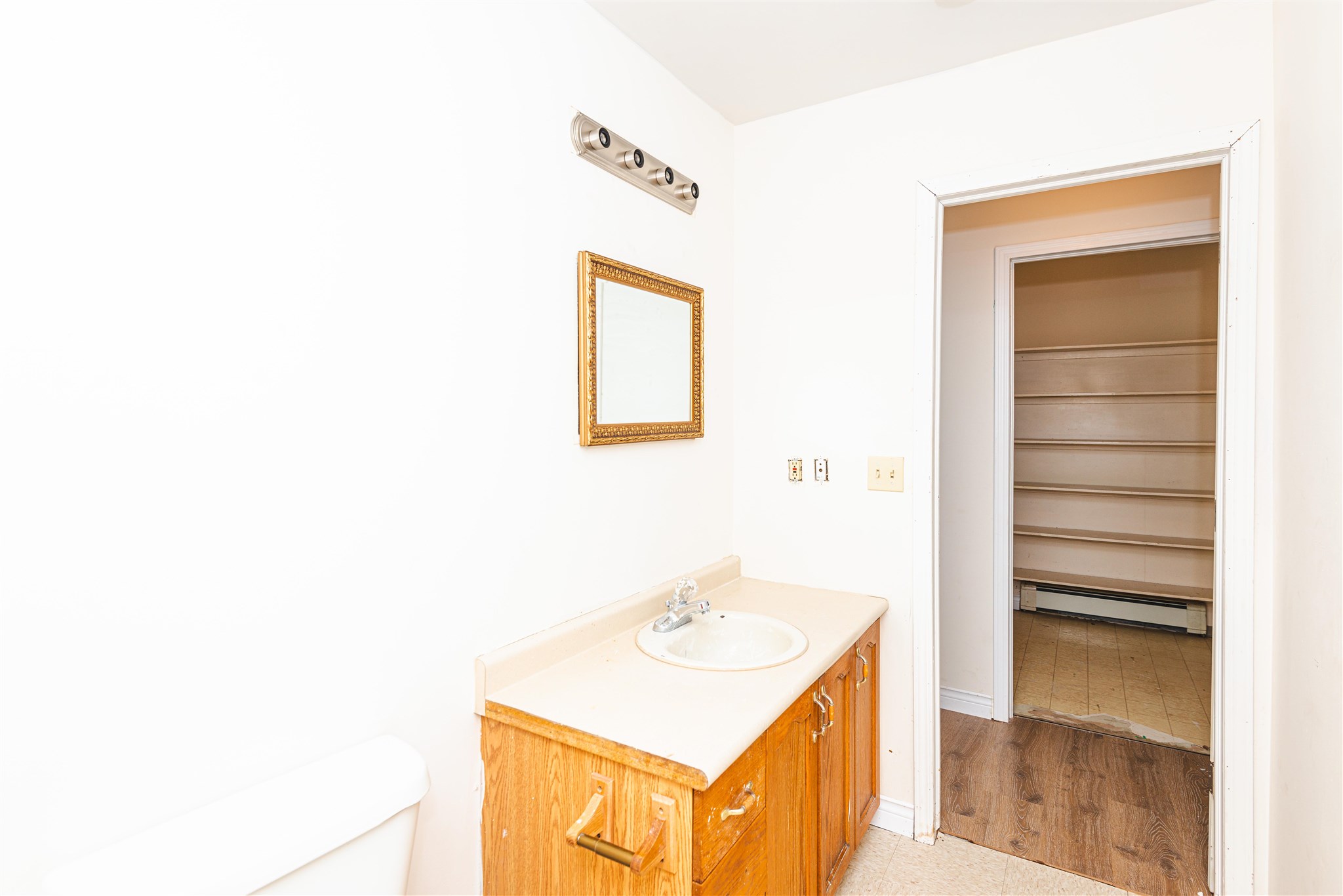 141-143 Blucher Avenue, Thunder Bay, Ontario, Canada