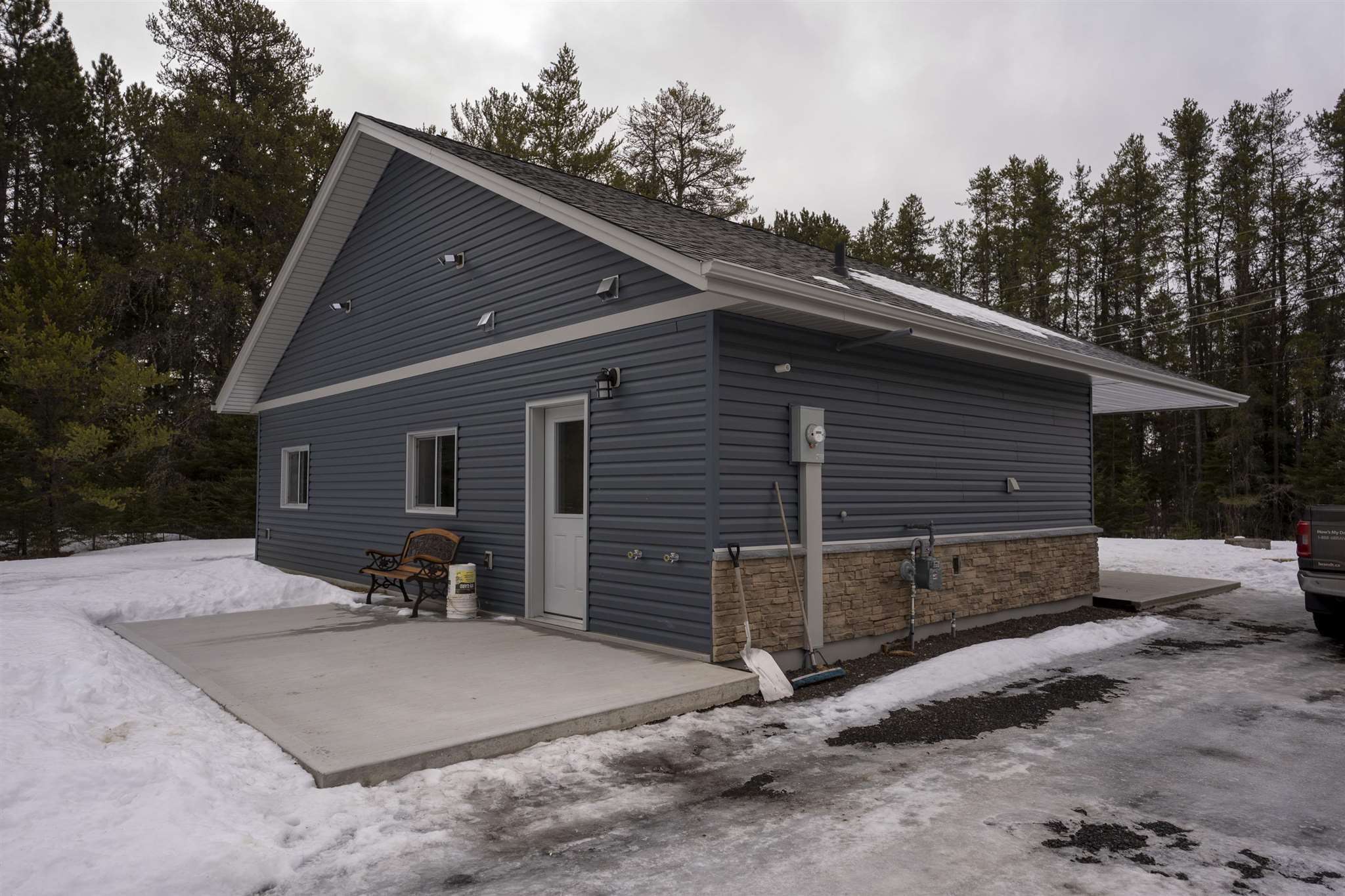 76 Hill Street, Kakabeka Falls, Ontario, Canada