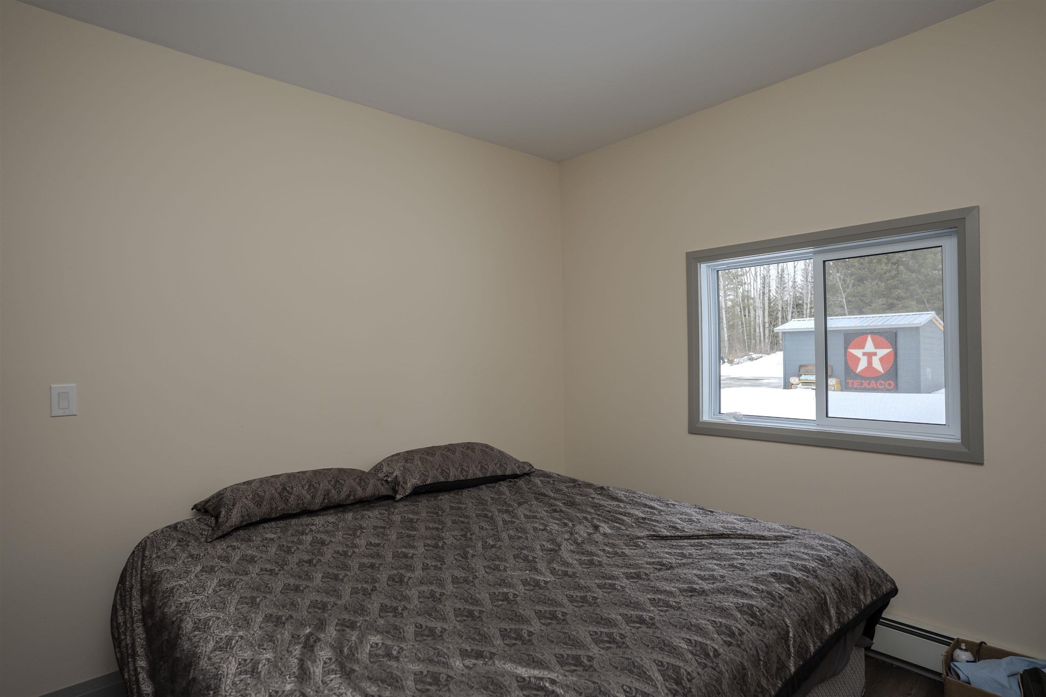76 Hill Street, Kakabeka Falls, Ontario, Canada
