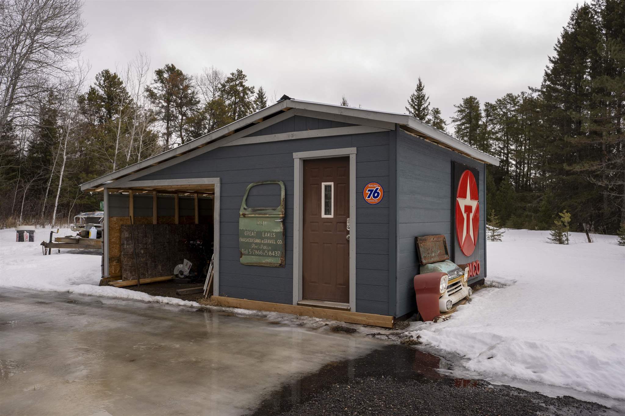 76 Hill Street, Kakabeka Falls, Ontario, Canada