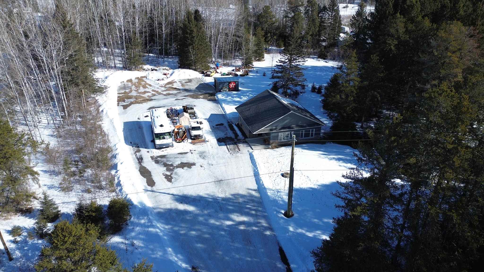 76 Hill Street, Kakabeka Falls, Ontario, Canada