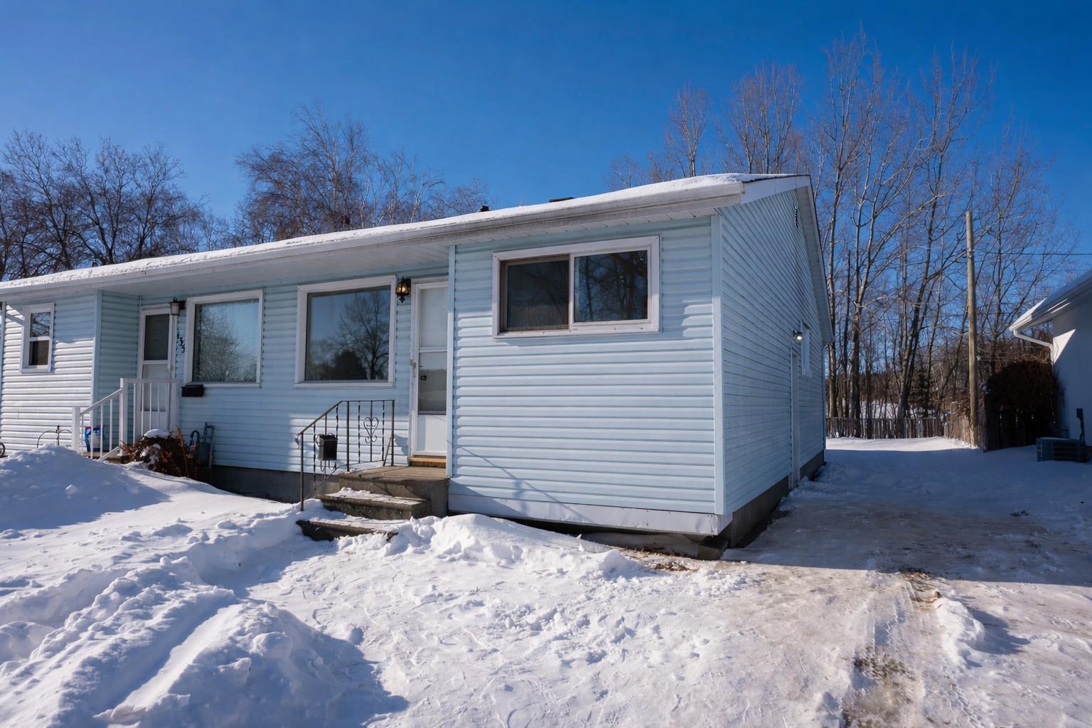 137 huron crescent, Thunder Bay Ontario, Canada