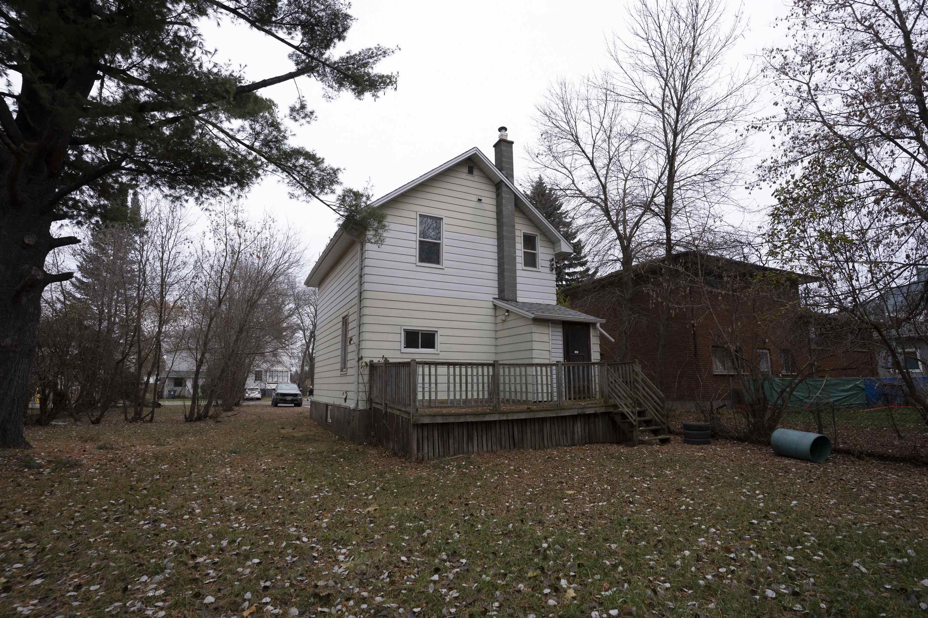 447 VICKERS Street N, Thunder Bay, Ontario, Canada photo 2