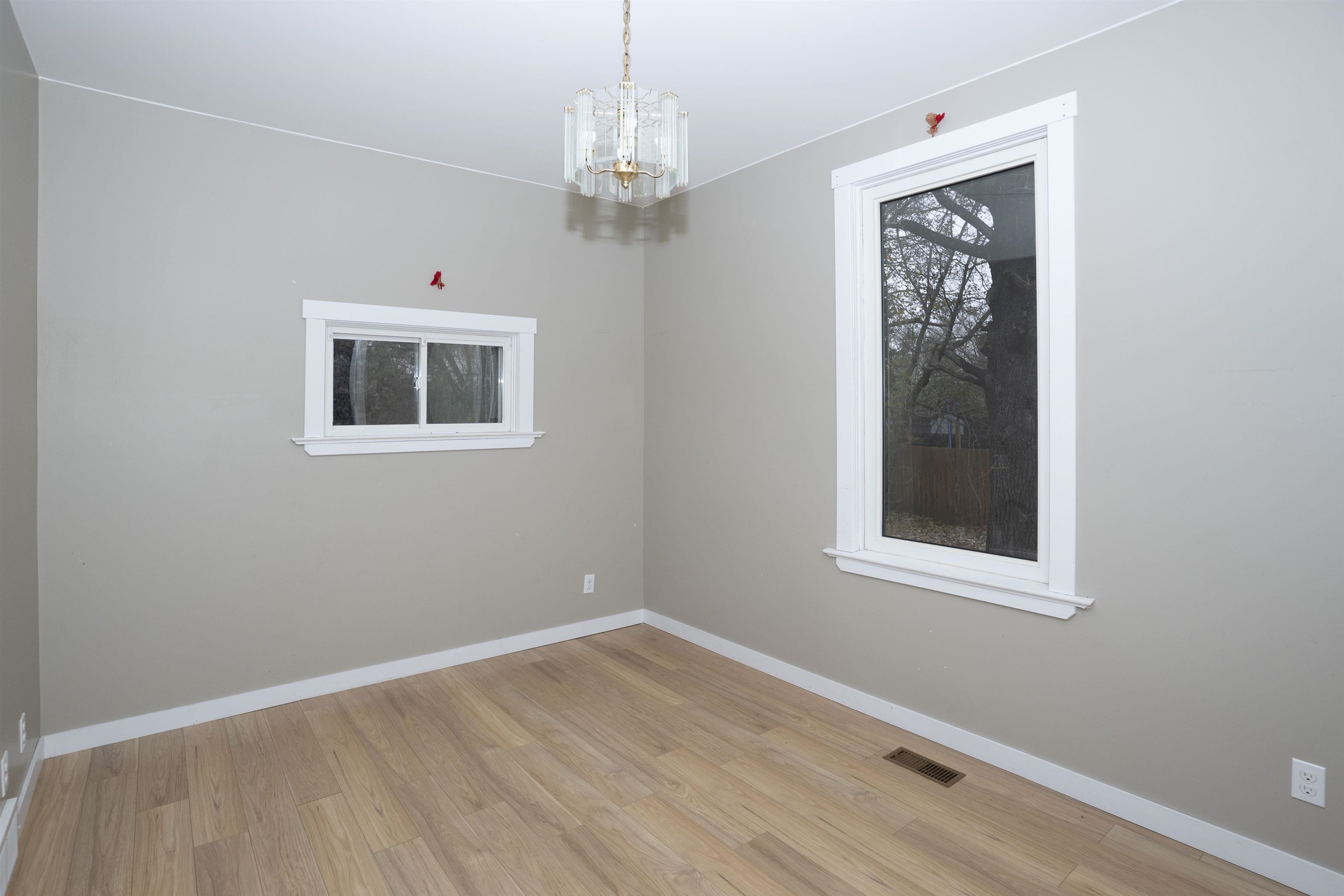 447 VICKERS Street N, Thunder Bay, Ontario, Canada photo 6
