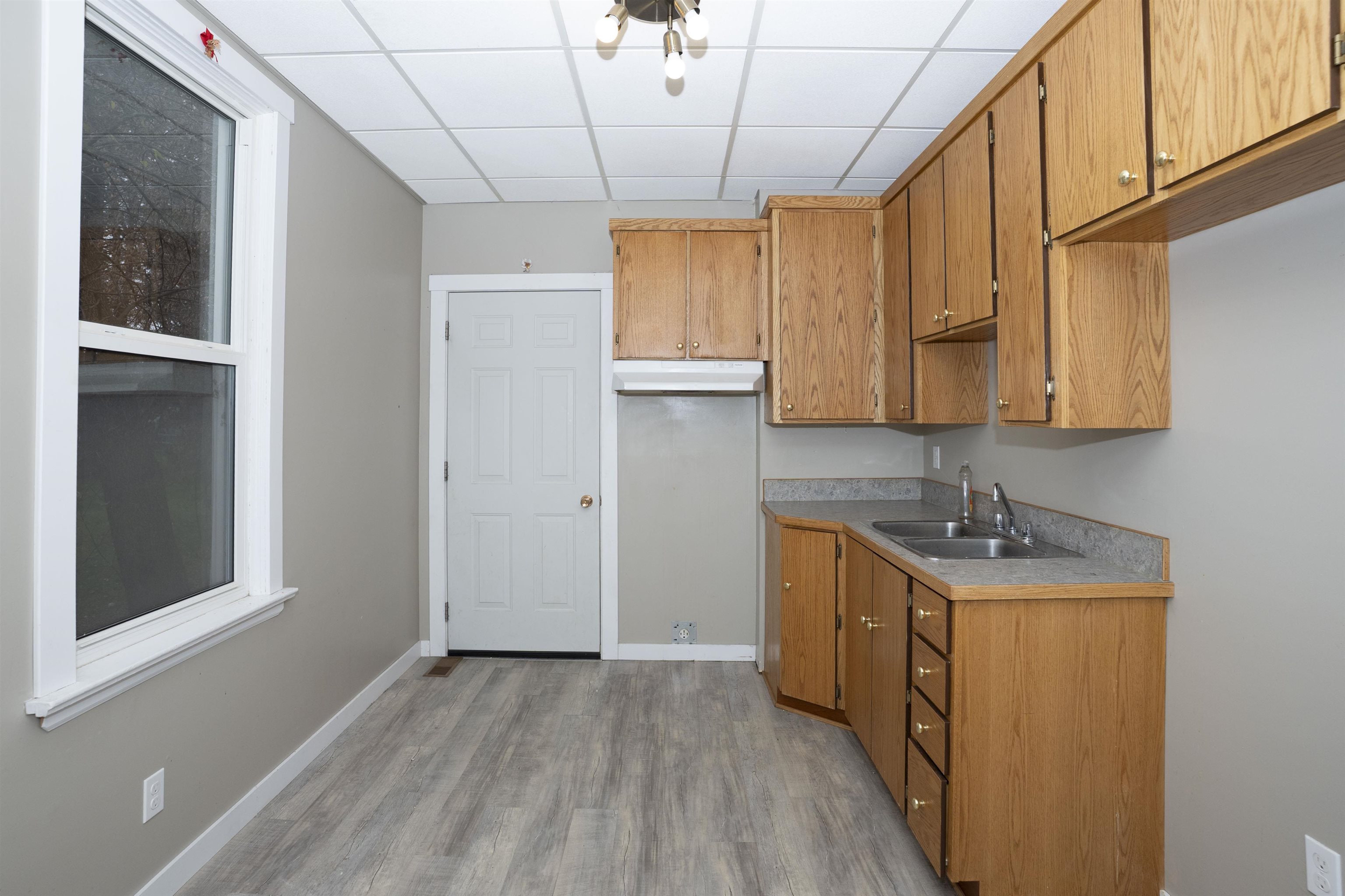 447 VICKERS Street N, Thunder Bay, Ontario, Canada photo 12