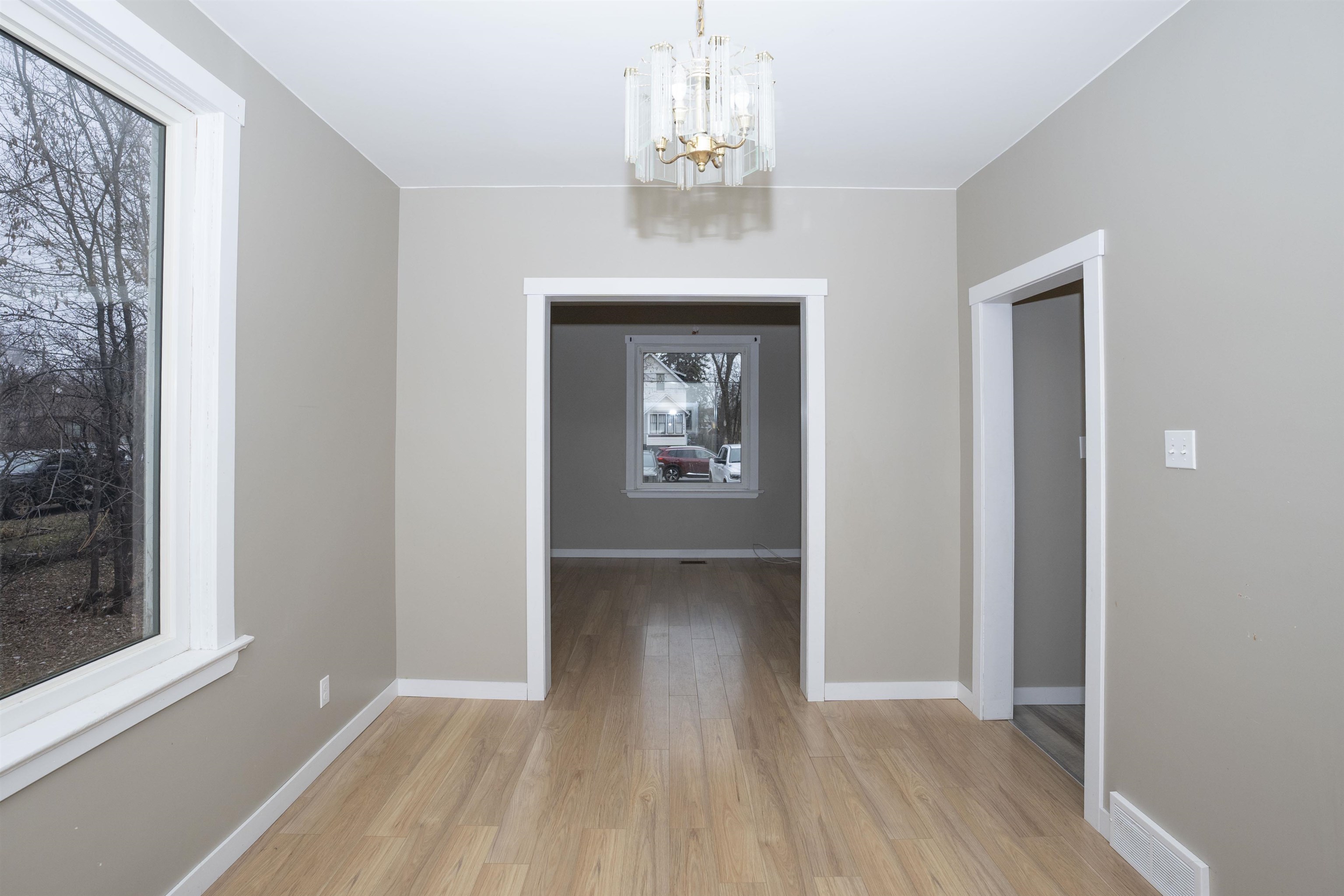 447 VICKERS Street N, Thunder Bay, Ontario, Canada photo 13