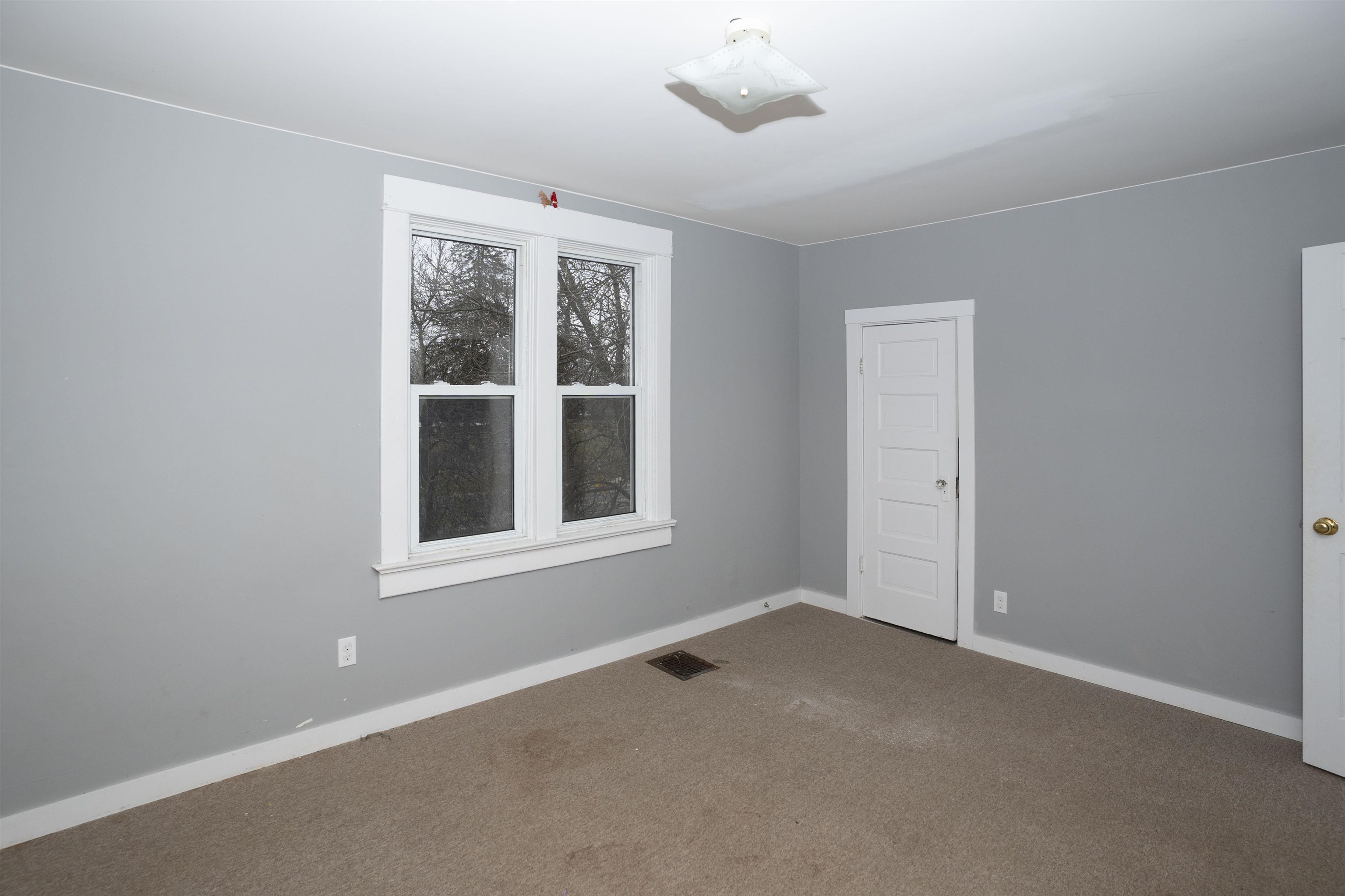447 VICKERS Street N, Thunder Bay, Ontario, Canada photo 17